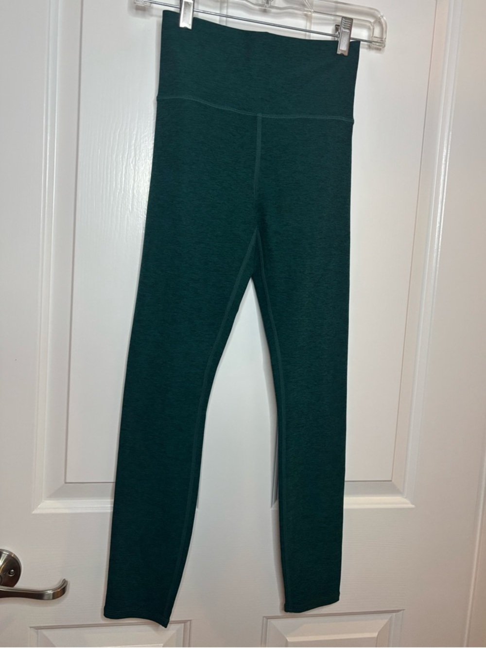 EUC Vuori Women’s Clean Elevation Legging in Green Size XS